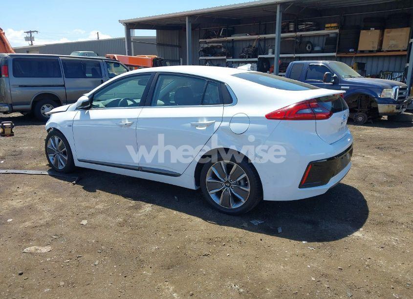 Photo 3 of 2019 Hyundai Ioniq HYBRID LIMITED (VIN KMHC05LC0KU121182)