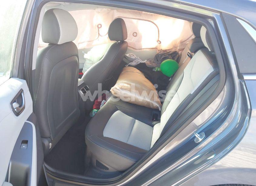 Photo 8 of 2020 Hyundai Ioniq HYBRID LIMITED (VIN KMHC05LC0LU207948)