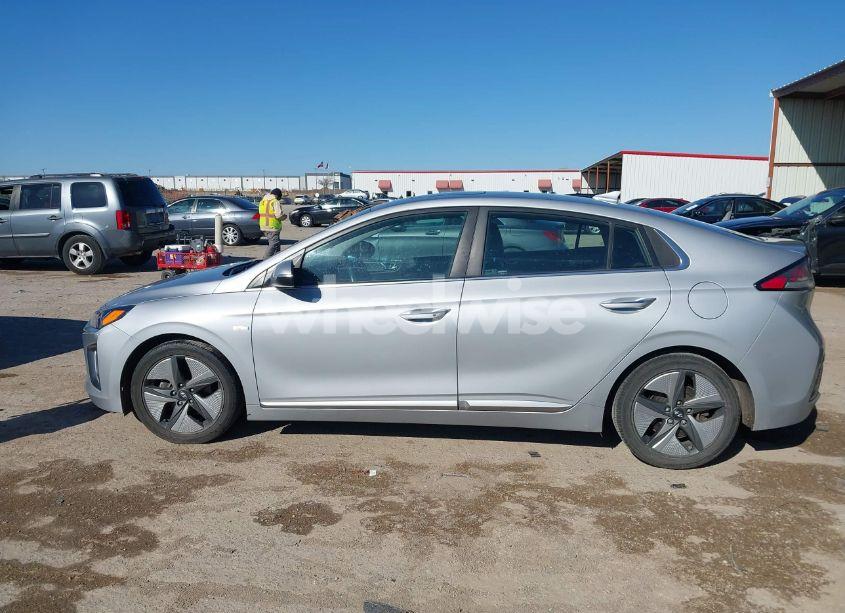 Photo 14 of 2020 Hyundai Ioniq HYBRID LIMITED (VIN KMHC05LC1LU241784)