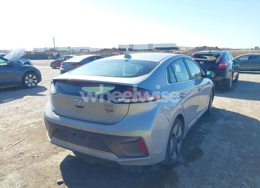 Photo 4 of 2020 Hyundai Ioniq HYBRID LIMITED (VIN KMHC05LC1LU241784)