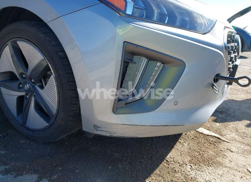Photo 6 of 2020 Hyundai Ioniq HYBRID LIMITED (VIN KMHC05LC1LU241784)