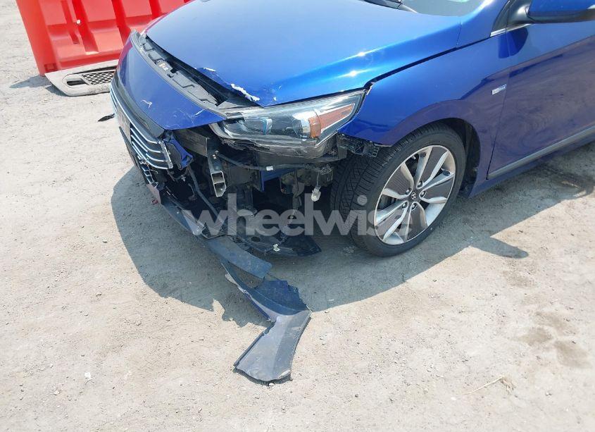 Photo 6 of 2019 Hyundai Ioniq HYBRID LIMITED (VIN KMHC05LC2KU138551)