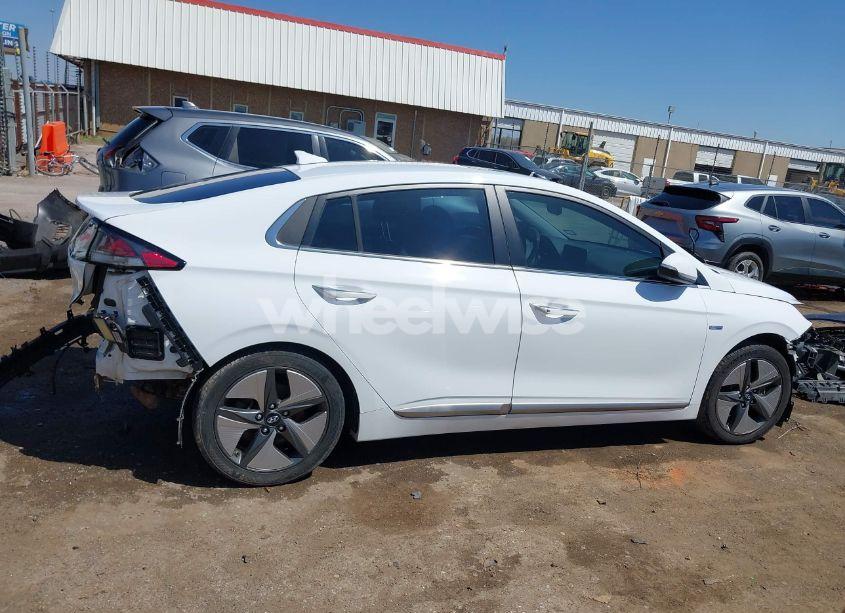 Photo 13 of 2020 Hyundai Ioniq HYBRID LIMITED (VIN KMHC05LC5LU212353)