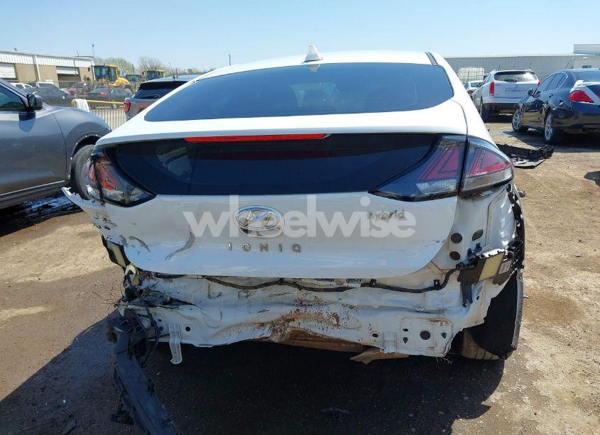 Photo 16 of 2020 Hyundai Ioniq HYBRID LIMITED (VIN KMHC05LC5LU212353)