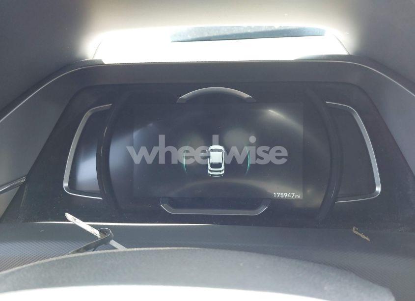 Photo 7 of 2020 Hyundai Ioniq HYBRID LIMITED (VIN KMHC05LC5LU212353)