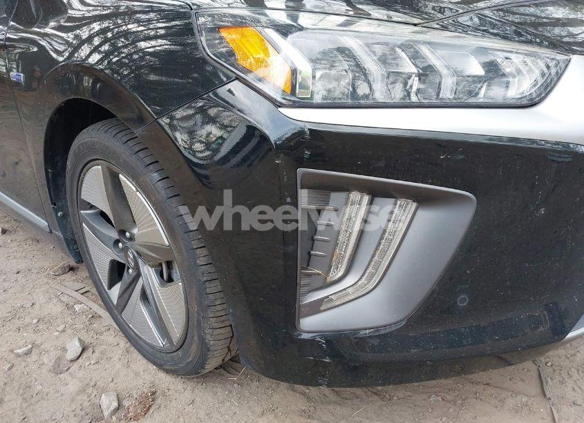Photo 6 of 2020 Hyundai Ioniq HYBRID LIMITED (VIN KMHC05LC5LU232442)