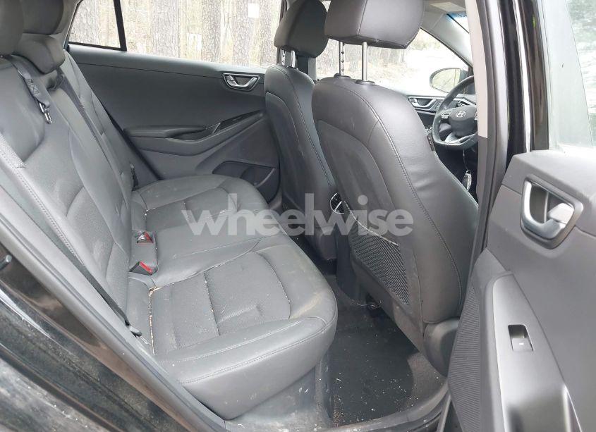 Photo 8 of 2020 Hyundai Ioniq HYBRID LIMITED (VIN KMHC05LC5LU232442)