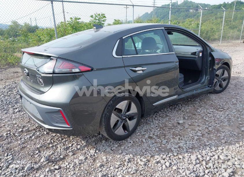 Photo 4 of 2020 Hyundai Ioniq HYBRID LIMITED (VIN KMHC05LC7LU241773)