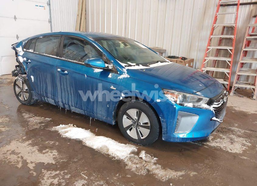 2017 Hyundai Ioniq HYBRID BLUE (VIN KMHC65LC1HU036827) main photo