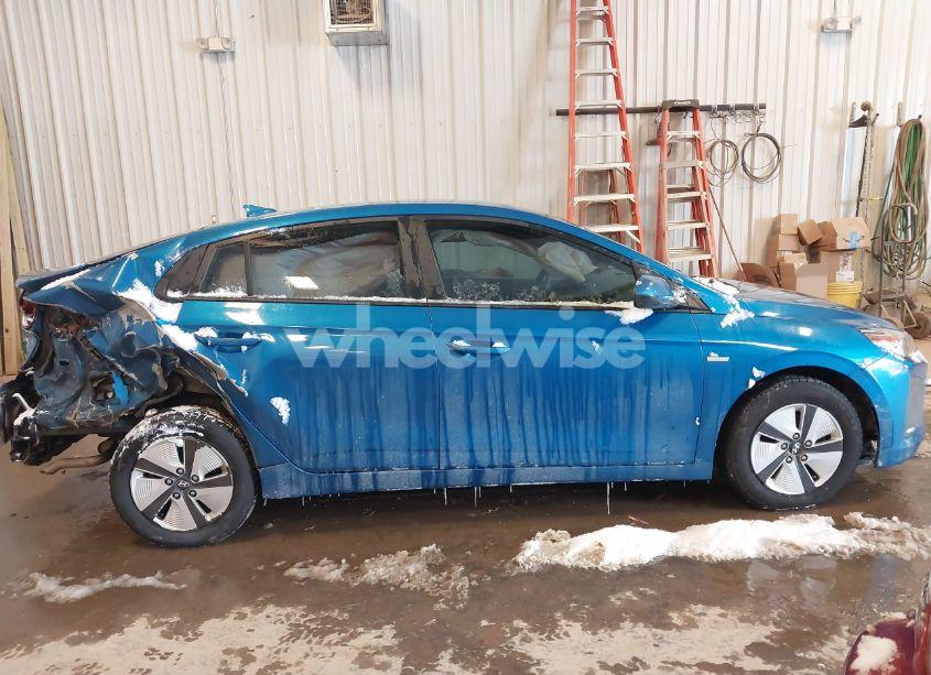 Photo 13 of 2017 Hyundai Ioniq HYBRID BLUE (VIN KMHC65LC1HU036827)