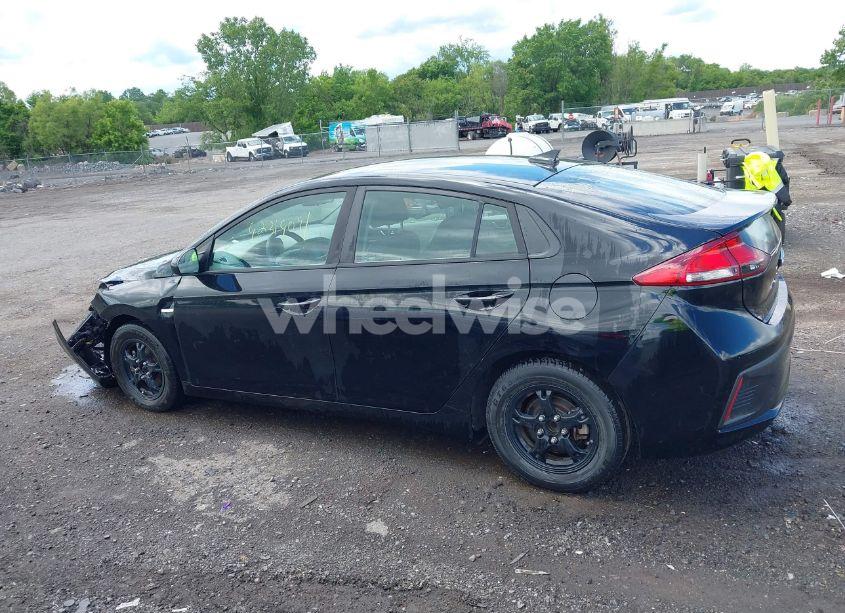 Photo 14 of 2017 Hyundai Ioniq HYBRID BLUE (VIN KMHC65LC1HU048279)