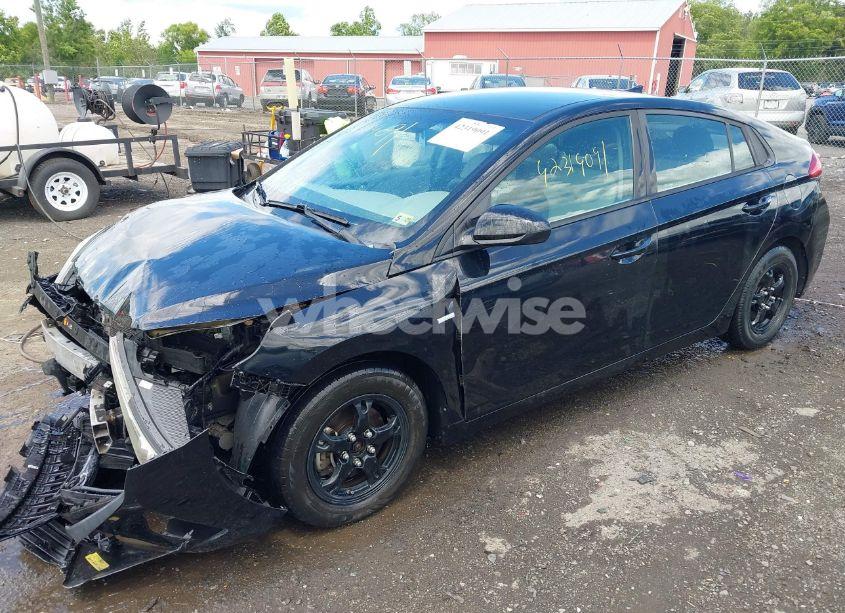 Photo 2 of 2017 Hyundai Ioniq HYBRID BLUE (VIN KMHC65LC1HU048279)