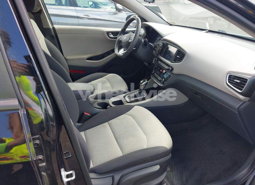 Photo 5 of 2017 Hyundai Ioniq HYBRID BLUE (VIN KMHC65LC1HU048279)