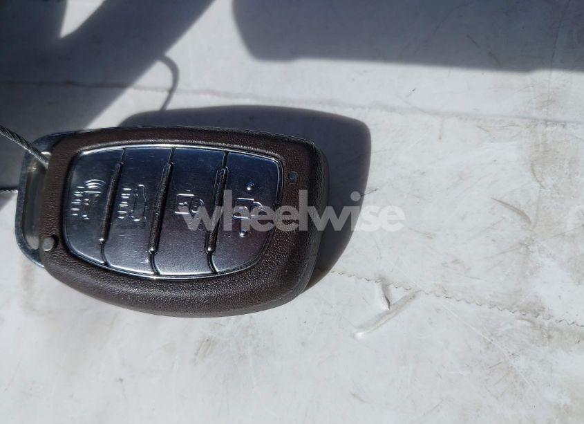 Photo 11 of 2019 Hyundai Ioniq HYBRID BLUE (VIN KMHC65LC1KU174214)