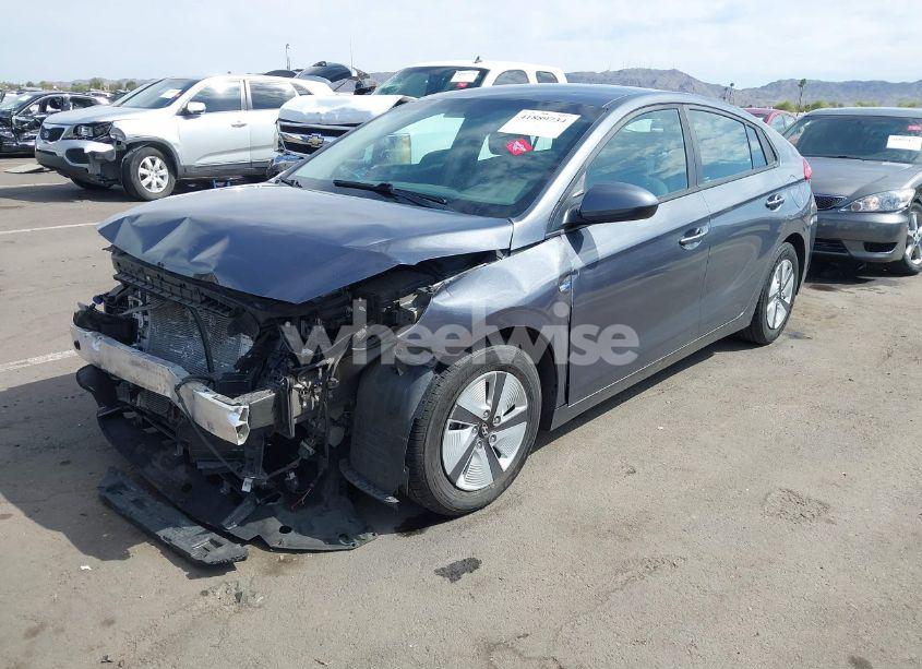 Photo 2 of 2019 Hyundai Ioniq HYBRID BLUE (VIN KMHC65LC1KU174214)