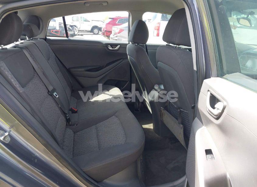 Photo 8 of 2019 Hyundai Ioniq HYBRID BLUE (VIN KMHC65LC1KU174214)