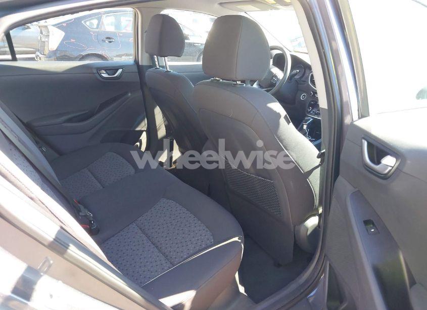 Photo 8 of 2018 Hyundai Ioniq HYBRID BLUE (VIN KMHC65LC7JU065772)