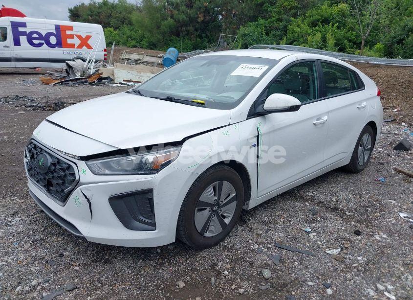 Photo 2 of 2020 Hyundai Ioniq HYBRID BLUE (VIN KMHC65LC8LU215813)