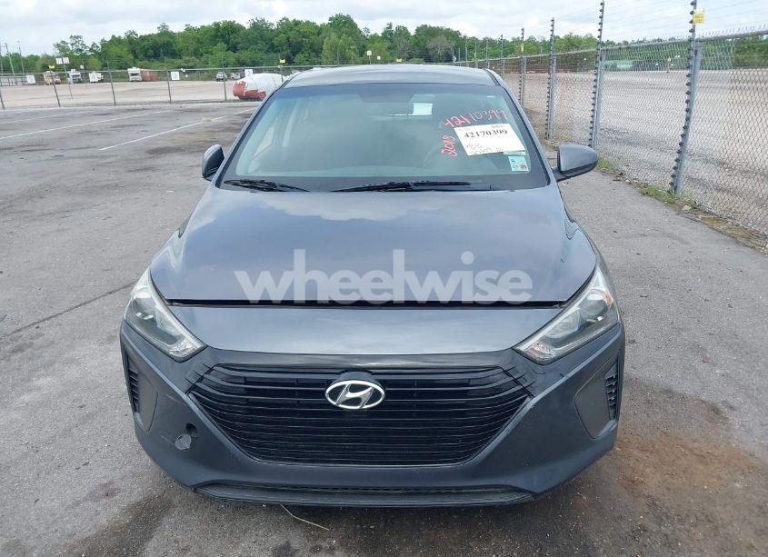 Photo 12 of 2018 Hyundai Ioniq HYBRID BLUE (VIN KMHC65LC9JU077745)