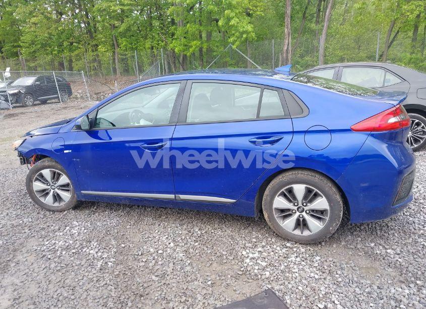 Photo 14 of 2019 Hyundai Ioniq PLUG-IN HYBRID (VIN KMHC65LD1KU159740)
