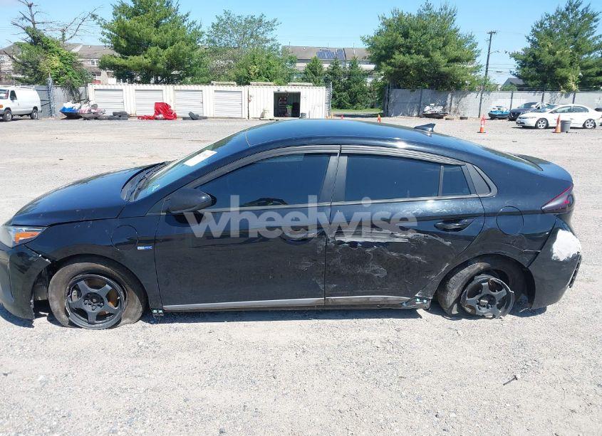 Photo 14 of 2019 Hyundai Ioniq PLUG-IN HYBRID (VIN KMHC65LD5KU172667)