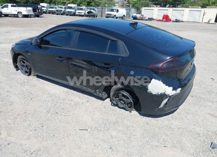 Photo 3 of 2019 Hyundai Ioniq PLUG-IN HYBRID (VIN KMHC65LD5KU172667)