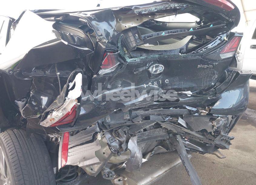 Photo 6 of 2020 Hyundai Ioniq PLUG-IN HYBRID SE (VIN KMHC65LD7LU228965)