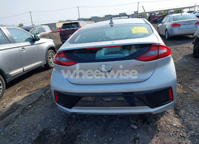 Photo 16 of 2019 Hyundai Ioniq PLUG-IN HYBRID (VIN KMHC65LD9KU159906)