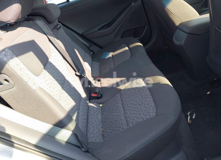 Photo 8 of 2019 Hyundai Ioniq PLUG-IN HYBRID (VIN KMHC65LD9KU159906)