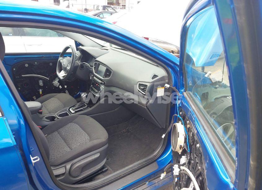 Photo 5 of 2017 Hyundai Ioniq HYBRID SEL (VIN KMHC75LC0HU047671)