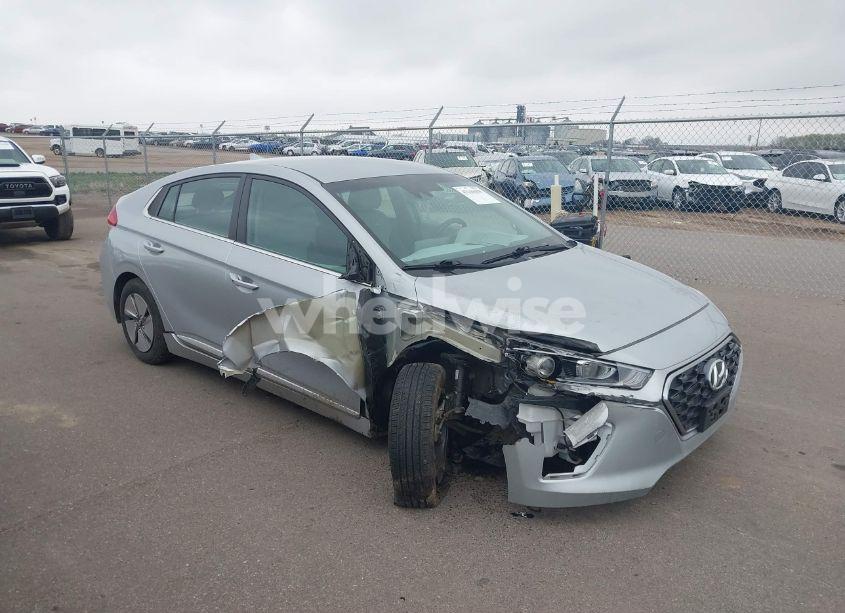 2020 Hyundai Ioniq HYBRID SE (VIN KMHC75LC0LU242355) main photo