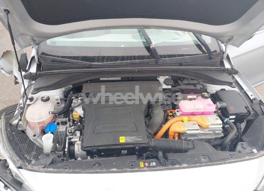 Photo 10 of 2020 Hyundai Ioniq HYBRID SE (VIN KMHC75LC0LU242355)
