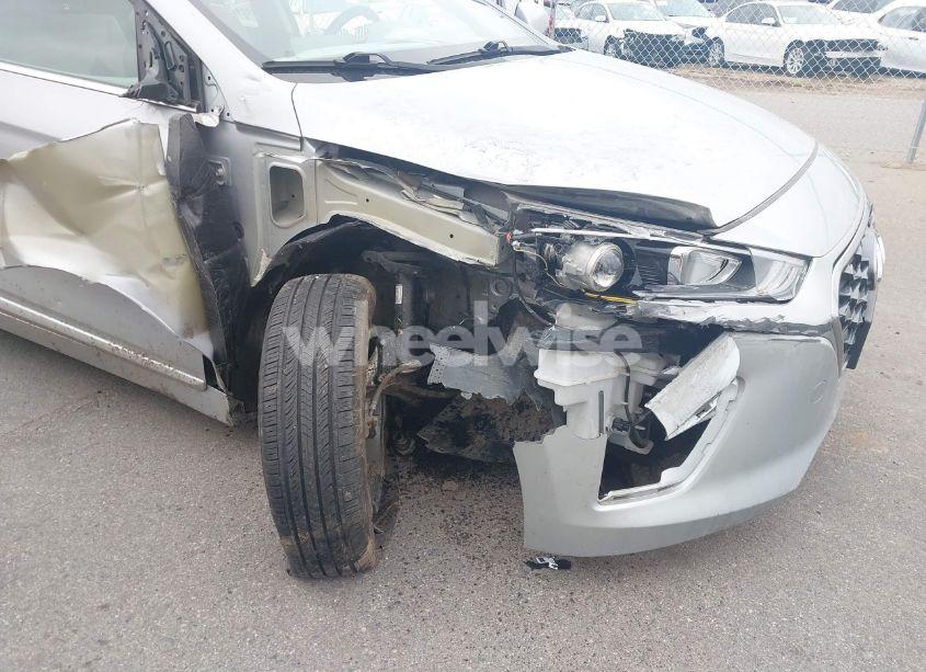 Photo 6 of 2020 Hyundai Ioniq HYBRID SE (VIN KMHC75LC0LU242355)