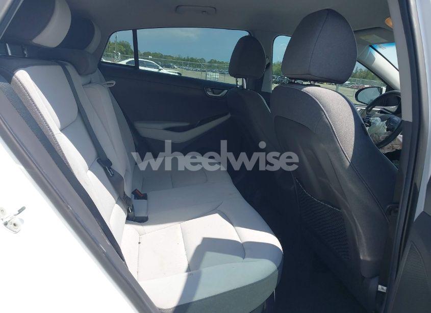 Photo 8 of 2022 Hyundai Ioniq HYBRID SE (VIN KMHC75LC1NU282432)