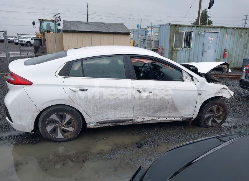 Photo 13 of 2017 Hyundai Ioniq HYBRID SEL (VIN KMHC75LC2HU048174)