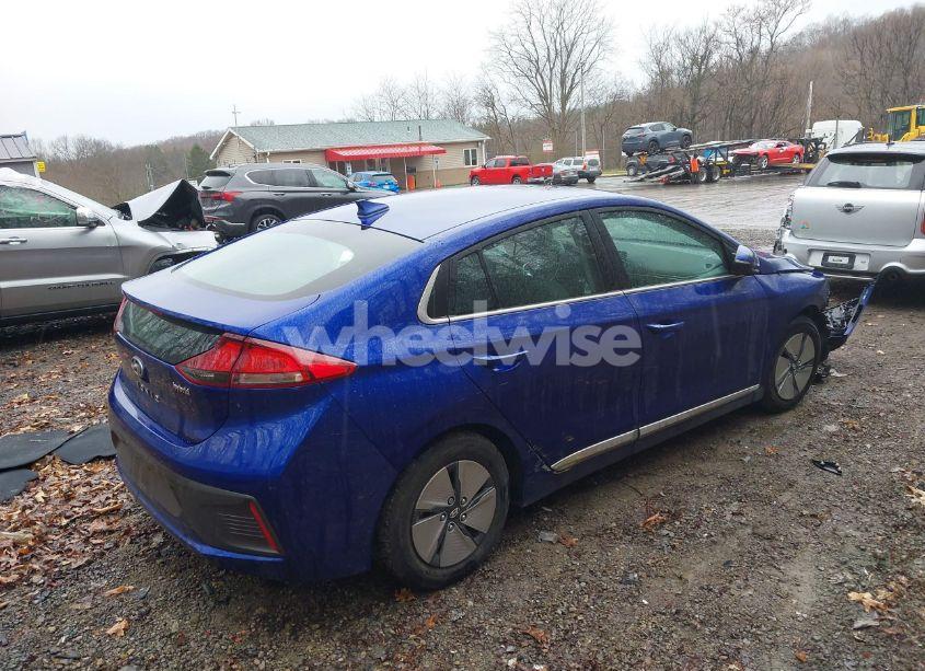 Photo 4 of 2022 Hyundai Ioniq HYBRID SE (VIN KMHC75LC3NU269519)