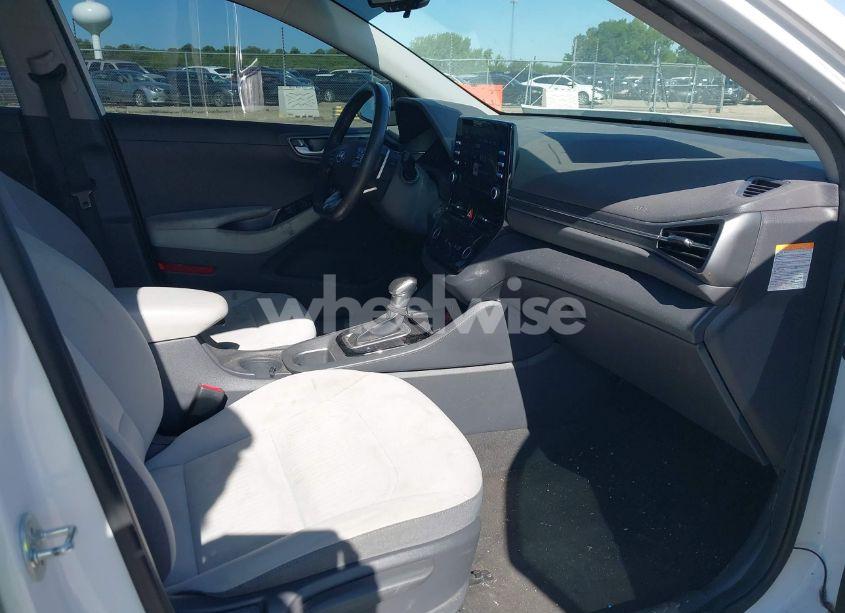 Photo 5 of 2021 Hyundai Ioniq HYBRID SE (VIN KMHC75LC5MU248525)
