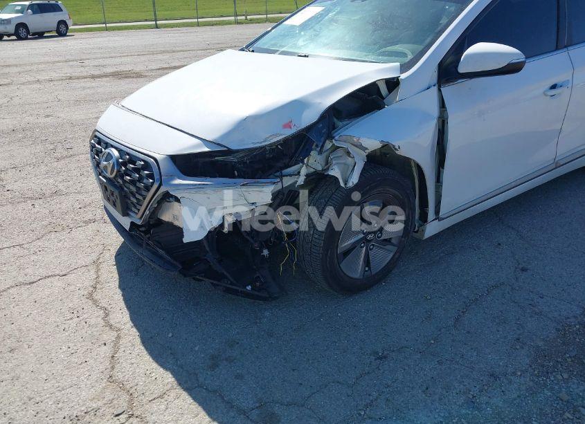 Photo 6 of 2021 Hyundai Ioniq HYBRID SE (VIN KMHC75LC5MU248525)