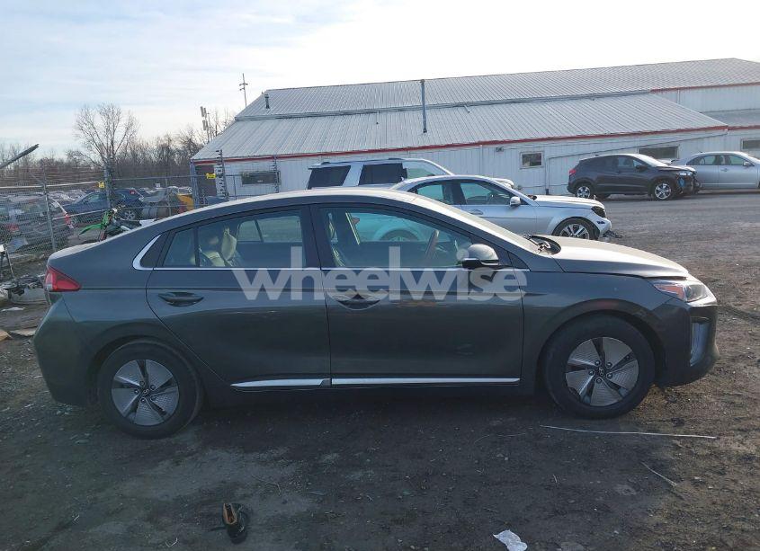 Photo 12 of 2022 Hyundai Ioniq HYBRID SE (VIN KMHC75LC6NU275962)