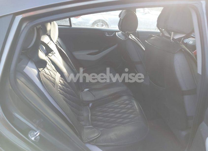 Photo 8 of 2022 Hyundai Ioniq HYBRID SE (VIN KMHC75LC6NU275962)