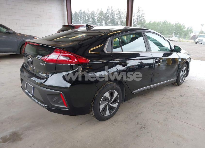 Photo 4 of 2018 Hyundai Ioniq HYBRID SEL (VIN KMHC75LC7JU094198)