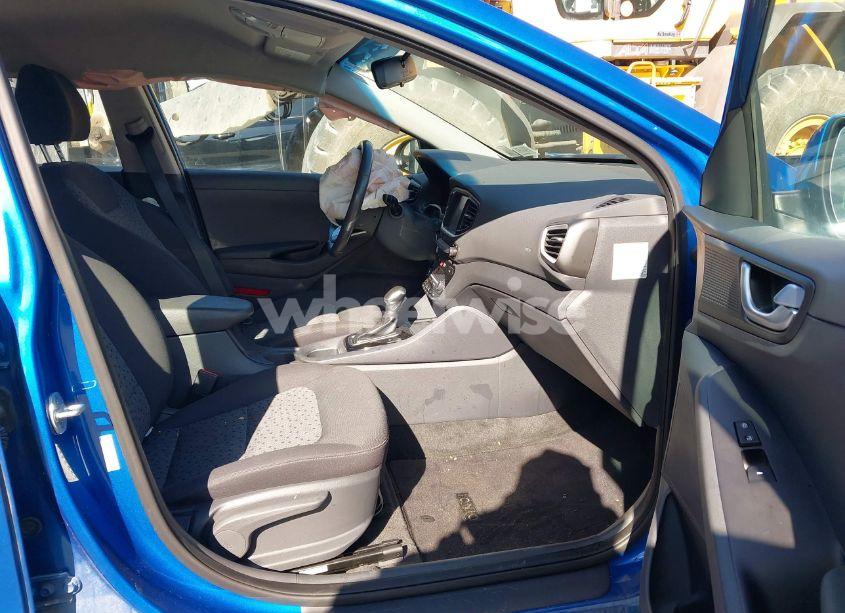Photo 5 of 2017 Hyundai Ioniq HYBRID SEL (VIN KMHC75LCXHU033678)
