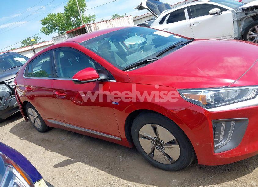 Photo 13 of 2020 Hyundai Ioniq HYBRID SE (VIN KMHC75LCXLU215373)