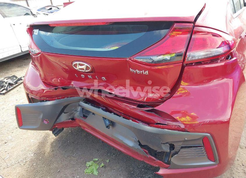 Photo 6 of 2020 Hyundai Ioniq HYBRID SE (VIN KMHC75LCXLU215373)