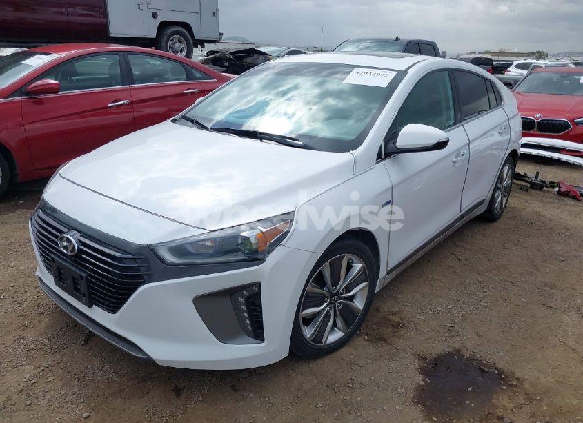 Photo 2 of 2018 Hyundai Ioniq HYBRID LIMITED (VIN KMHC85LC5JU091068)