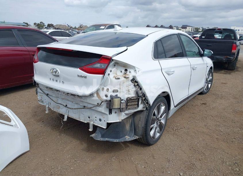 Photo 4 of 2018 Hyundai Ioniq HYBRID LIMITED (VIN KMHC85LC5JU091068)