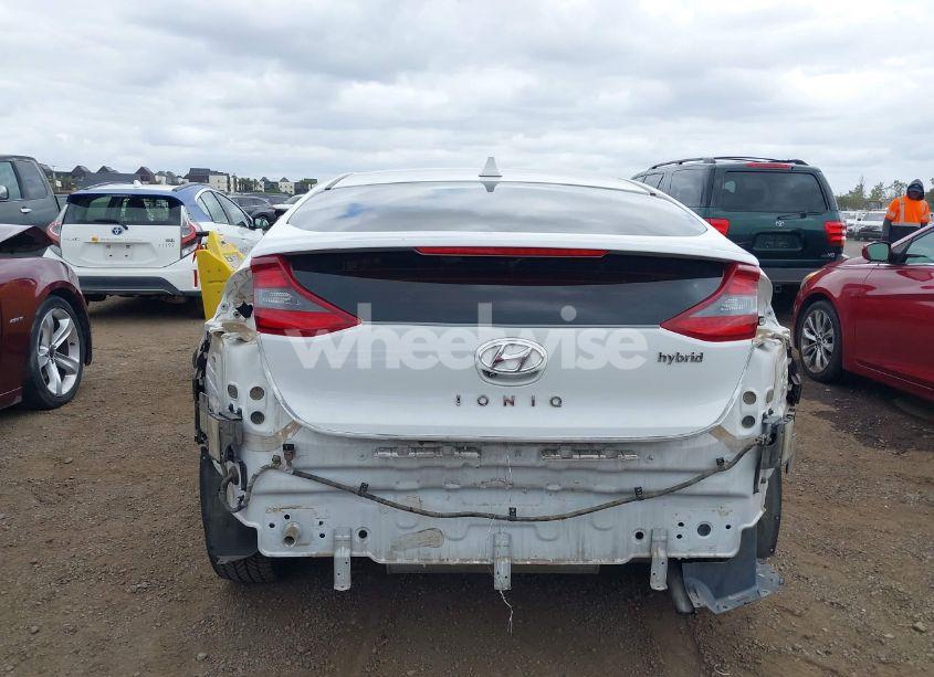 Photo 6 of 2018 Hyundai Ioniq HYBRID LIMITED (VIN KMHC85LC5JU091068)