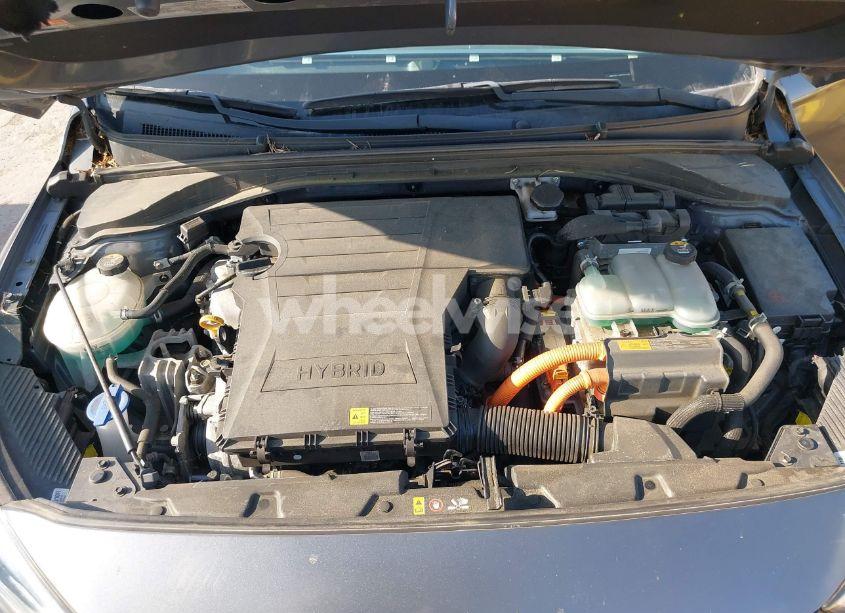 Photo 10 of 2017 Hyundai Ioniq HYBRID LIMITED (VIN KMHC85LC8HU021283)