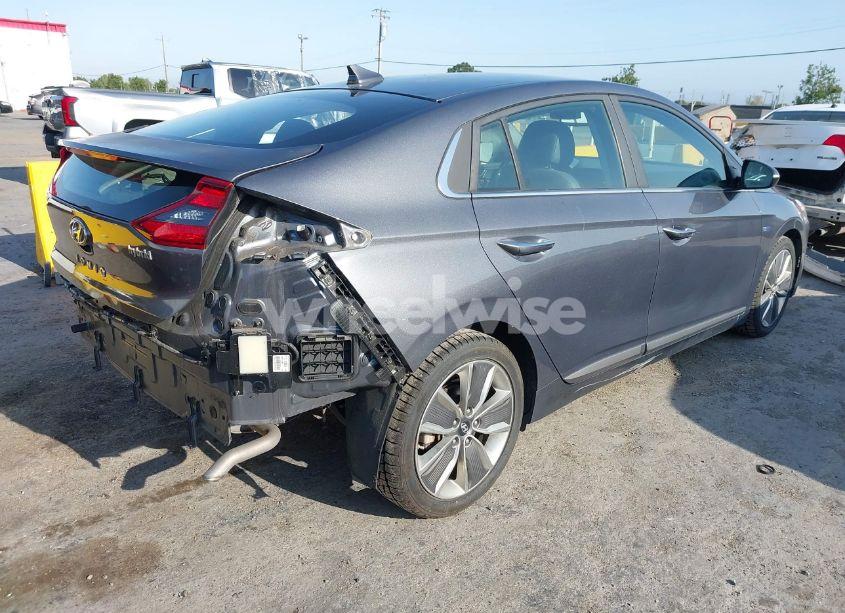 Photo 4 of 2017 Hyundai Ioniq HYBRID LIMITED (VIN KMHC85LC8HU021283)