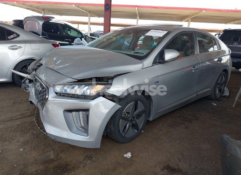 Photo 2 of 2020 Hyundai Ioniq HYBRID SEL (VIN KMHC85LC9LU240200)